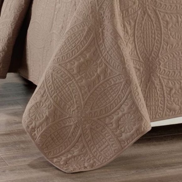 🌟Millano Chambrey 3 Piece Quilt Set Taupe - Picture 4 of 6